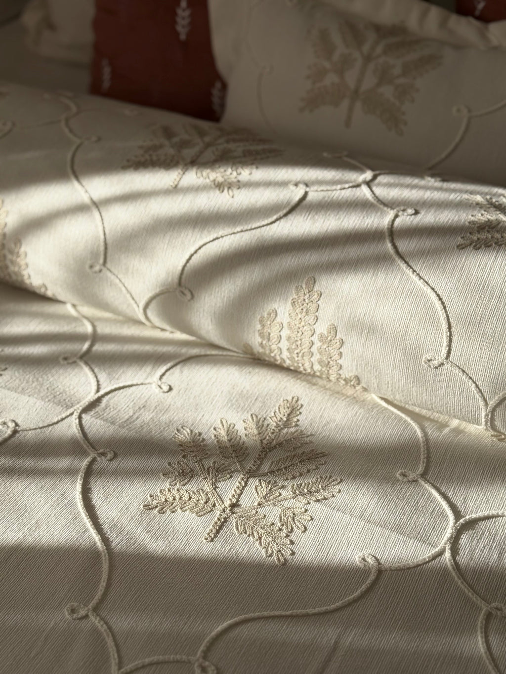 Couvre lit « Florence » en piqué royal (Taupe)