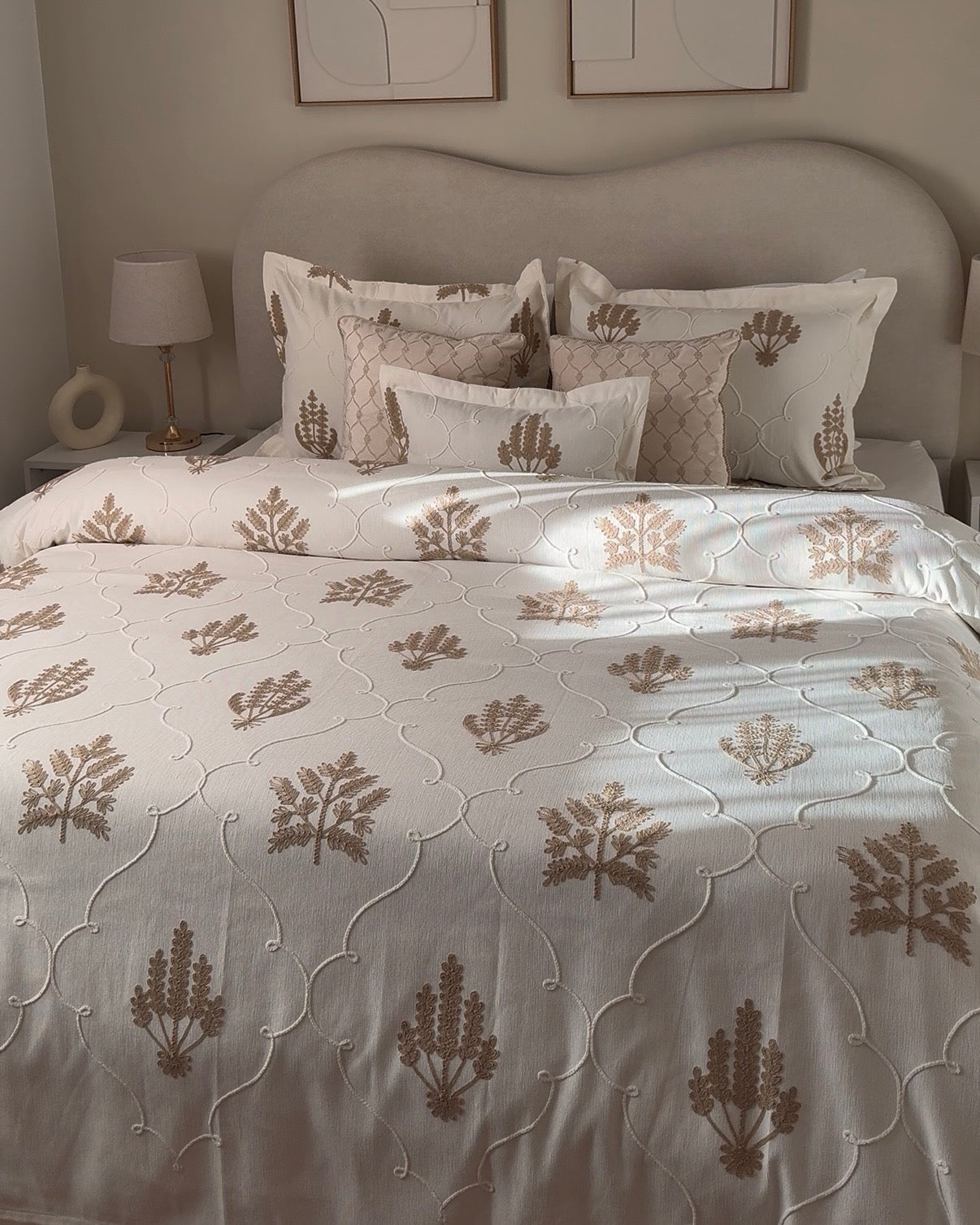 Couvre lit « Florence » en piqué royal (Marron)